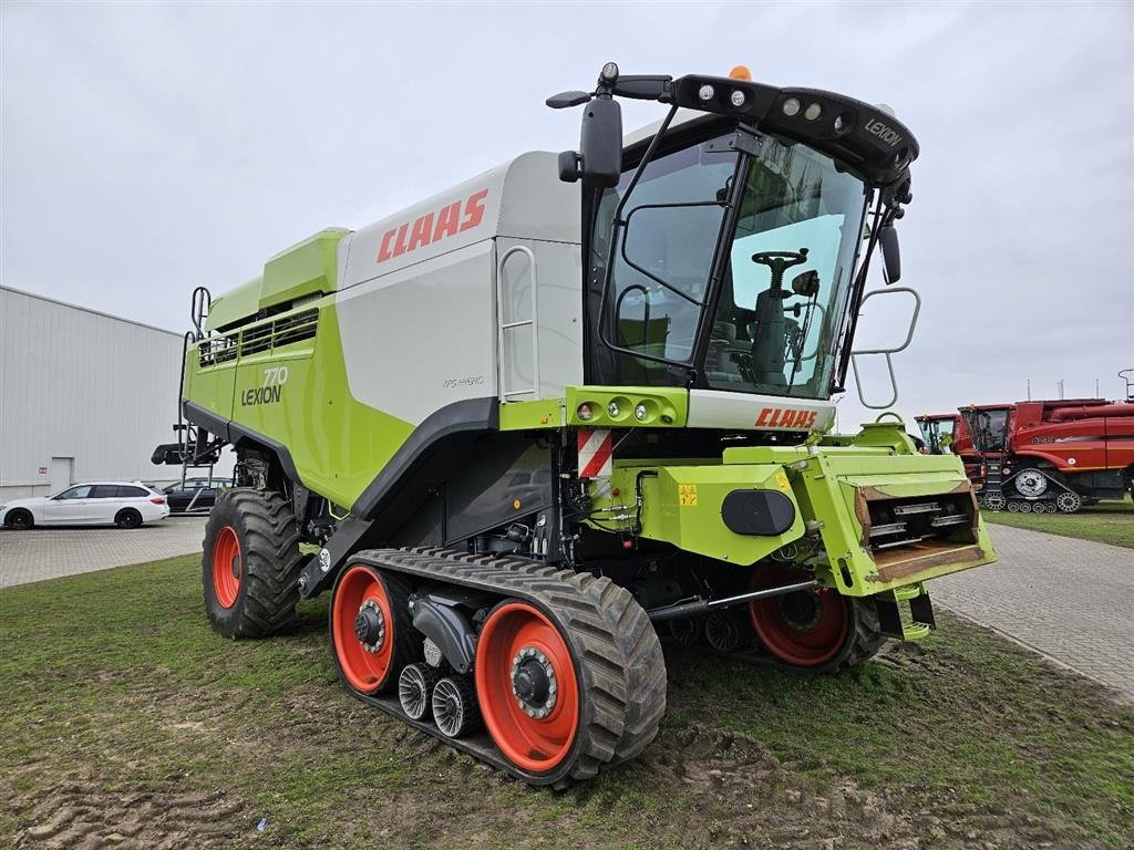 Mähdrescher типа CLAAS LEXION 770 TT SOLGT!!! Terra Trac. INCL VARIO V1080 Skærebord. APS. Quantimeter mm. Ring til Ulrik på +40255544. Jeg snakker Jysk, tysk og engelsk., Gebrauchtmaschine в Kolding (Фотография 1)