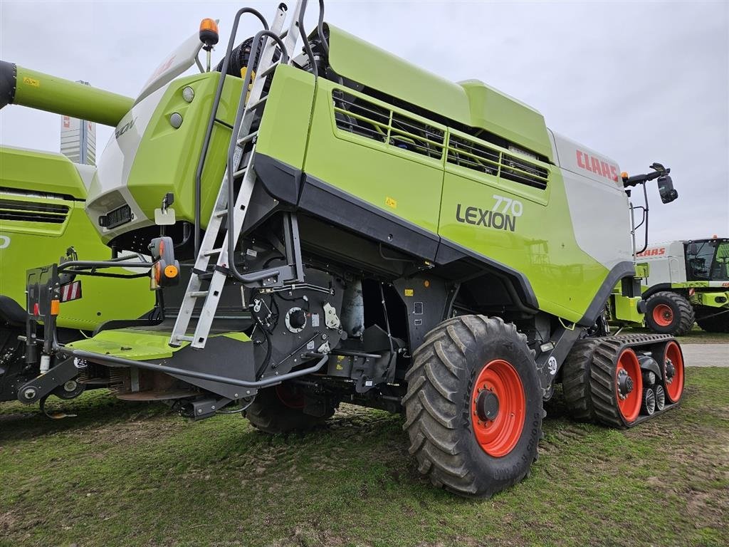 Mähdrescher типа CLAAS LEXION 770 TT SOLGT!!! Terra Trac. INCL VARIO V1080 Skærebord. APS. Quantimeter mm. Ring til Ulrik på +40255544. Jeg snakker Jysk, tysk og engelsk., Gebrauchtmaschine в Kolding (Фотография 3)