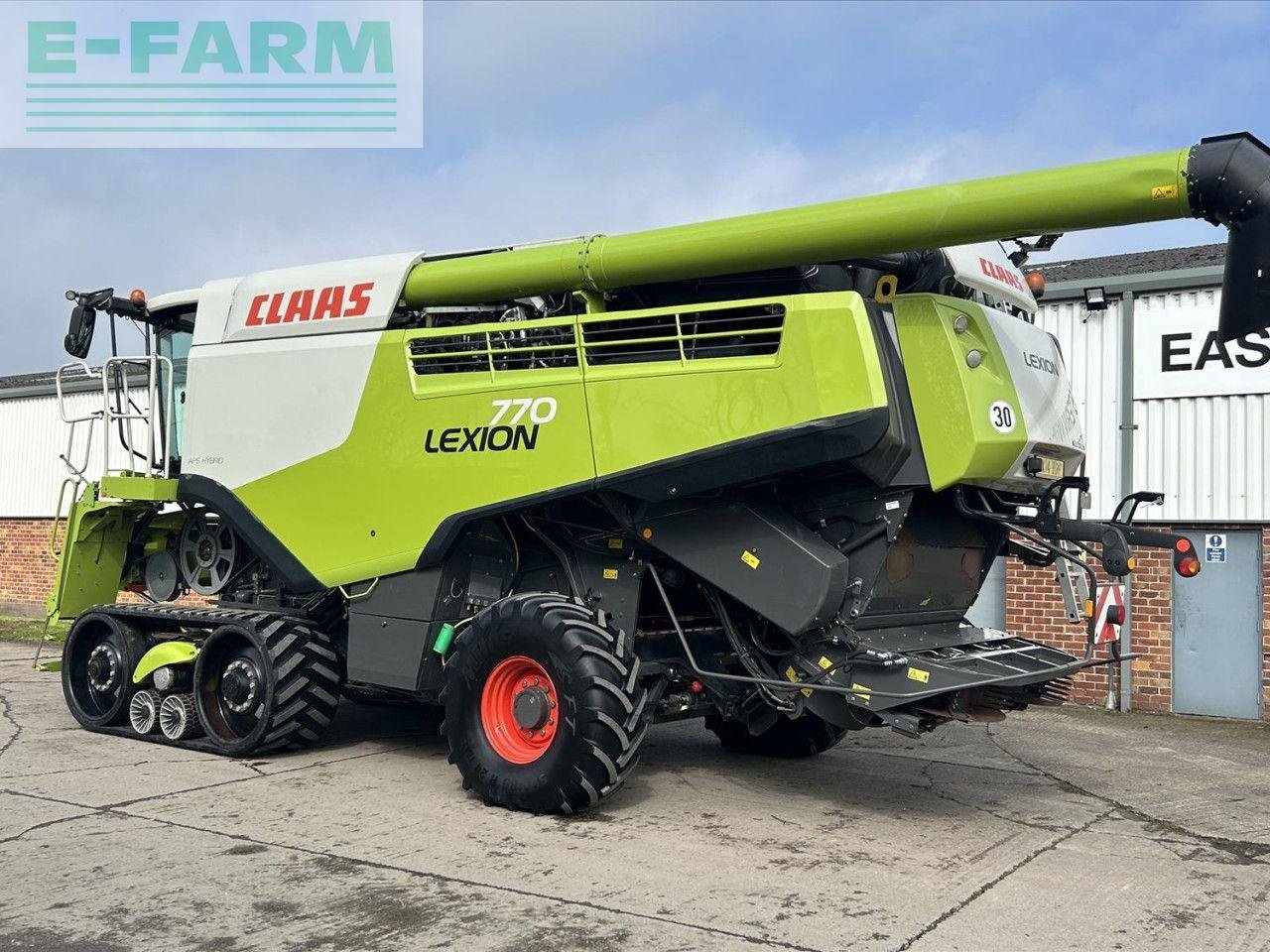 Mähdrescher typu CLAAS LEXION 770 TT, Gebrauchtmaschine w SLEAFORD (Zdjęcie 2)