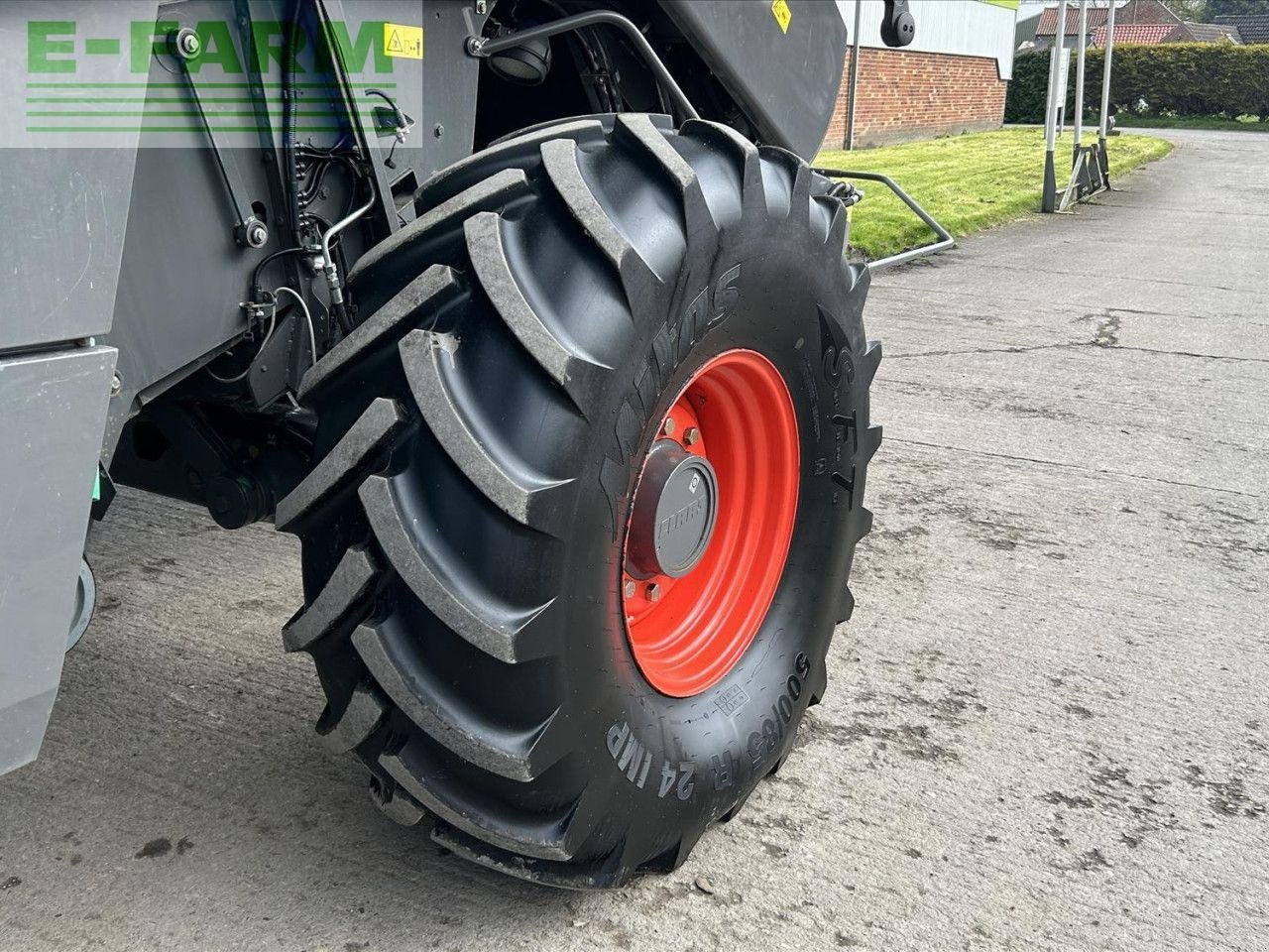 Mähdrescher du type CLAAS LEXION 770 TT, Gebrauchtmaschine en SLEAFORD (Photo 9)