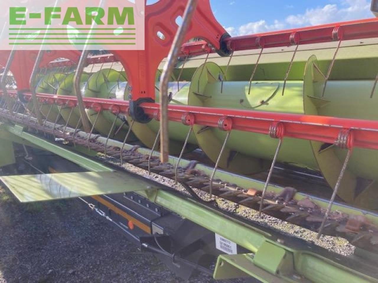 Mähdrescher du type CLAAS LEXION 770 TT, Gebrauchtmaschine en LETHAM, FORFAR (Photo 18)