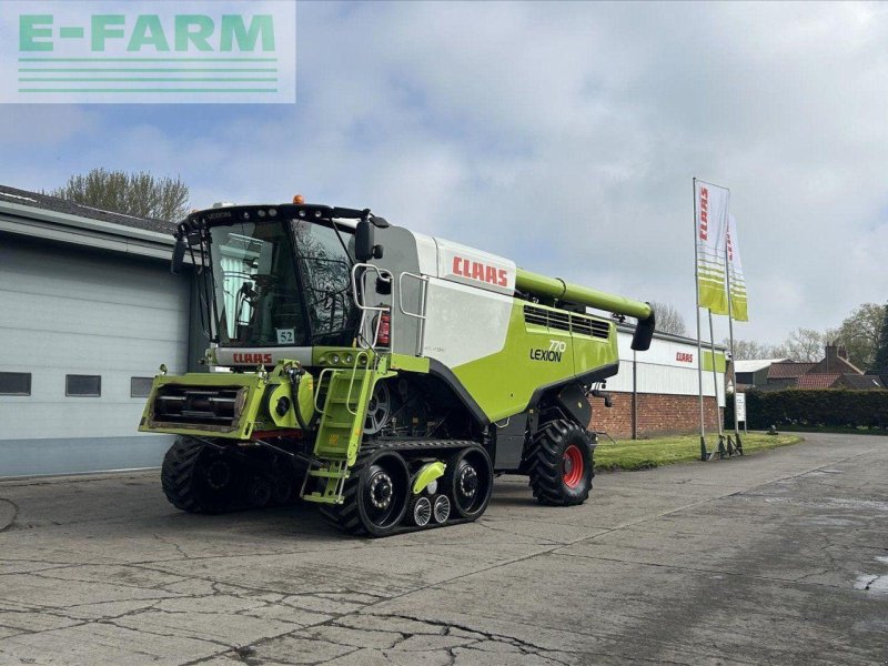 Mähdrescher del tipo CLAAS LEXION 770 TT, Gebrauchtmaschine In SLEAFORD (Immagine 1)