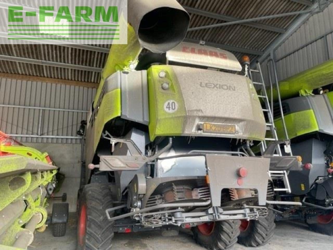 Mähdrescher tip CLAAS LEXION 7700 TERRA TRAC, Gebrauchtmaschine in LUTON (Poză 5)