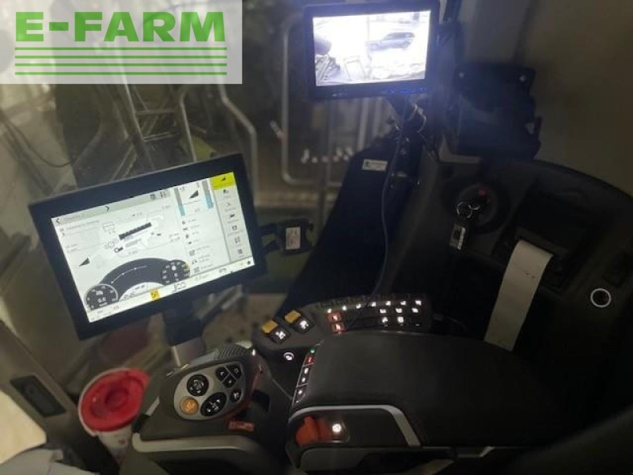 Mähdrescher tip CLAAS LEXION 7700 TERRA TRAC, Gebrauchtmaschine in LUTON (Poză 13)