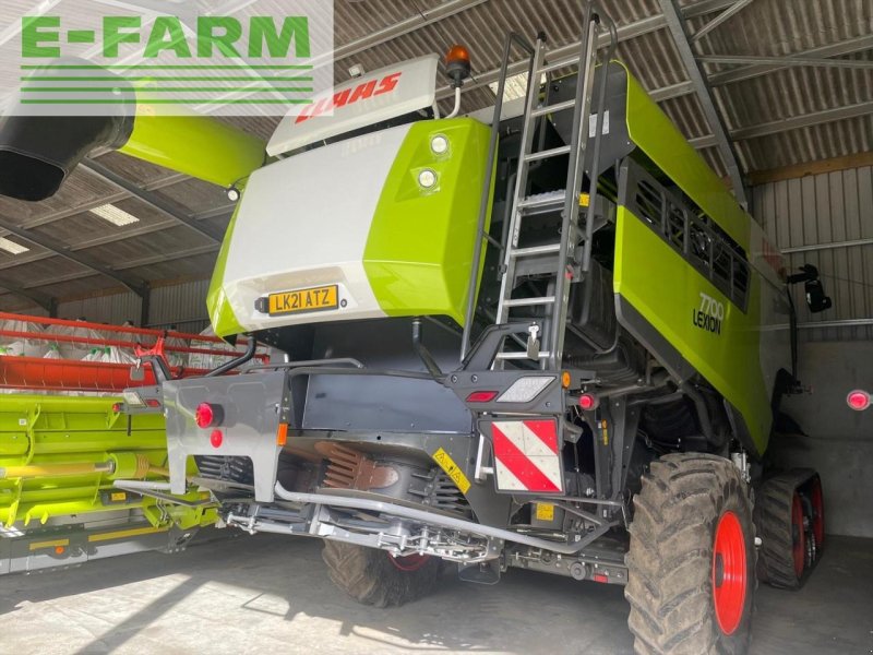 Mähdrescher van het type CLAAS LEXION 7700 TERRA TRAC, Gebrauchtmaschine in LUTON (Foto 1)