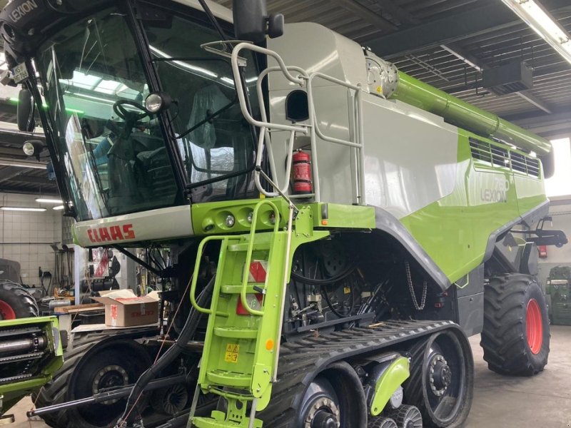 Mähdrescher tip CLAAS Lexion 7700 TT Allrad, Gebrauchtmaschine in Schutterzell (Poză 1)