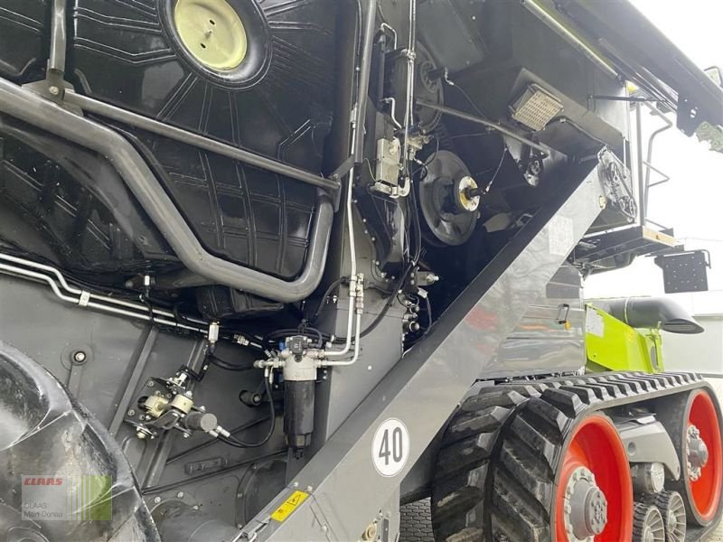 Mähdrescher des Typs CLAAS LEXION 7700 TT, Gebrauchtmaschine in Vohburg (Bild 12)