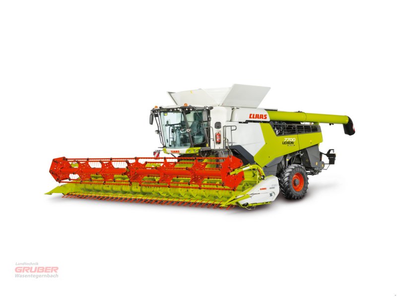 Mähdrescher du type CLAAS Lexion 7700 TT, Gebrauchtmaschine en Dorfen (Photo 1)