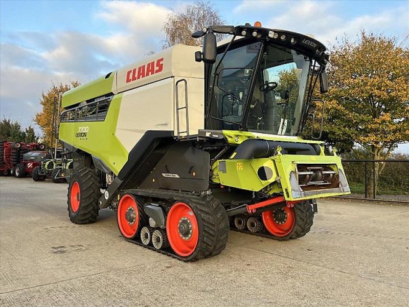 Mähdrescher от тип CLAAS LEXION 7700 TT, Gebrauchtmaschine в Kaunas (Снимка 2)