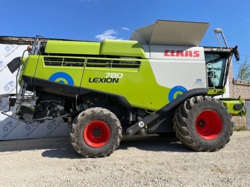 Mähdrescher от тип CLAAS LEXION 780 4WD. Incl. skærebord Vario V1230. 4WD. GPS. Autopilot. LED. Telematics mm., Gebrauchtmaschine в Kolding (Снимка 1)