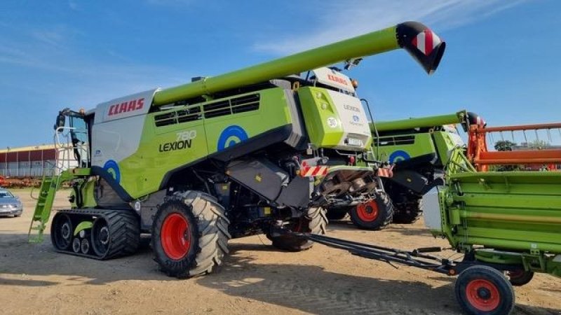 Mähdrescher des Typs CLAAS LEXION 780 TT Incl. Skærebord Vario V1230. CEMOS Cruise Pilot CEMOS AUTO Crop Flow. GPS. Mange paa lager. Ring til Ulrik 0045-40255544, Gebrauchtmaschine in Kolding (Bild 2)