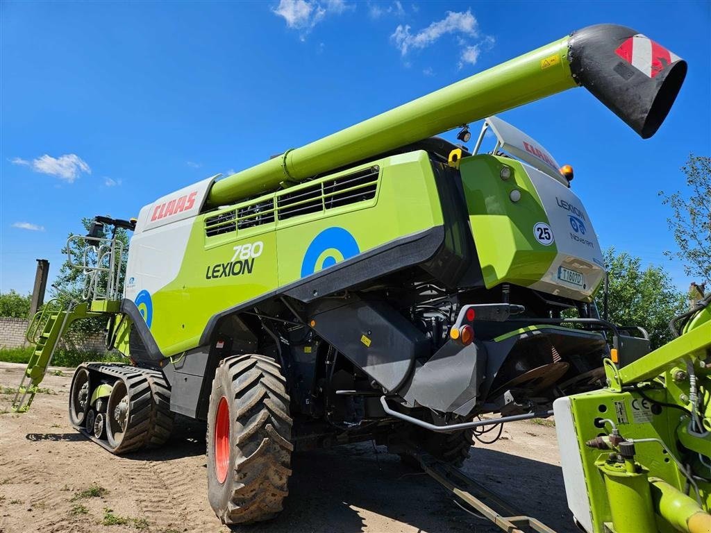 Mähdrescher tipa CLAAS LEXION 780 TT Incl. skærebord Vario V1230. GPS CEMOS Auto cruise pilot. RTK. 3D, 4D, Udbyttemaaler. Ring til Ulrik på 0045-40255544. Jeg snakker Jysk., Gebrauchtmaschine u Kolding (Slika 7)