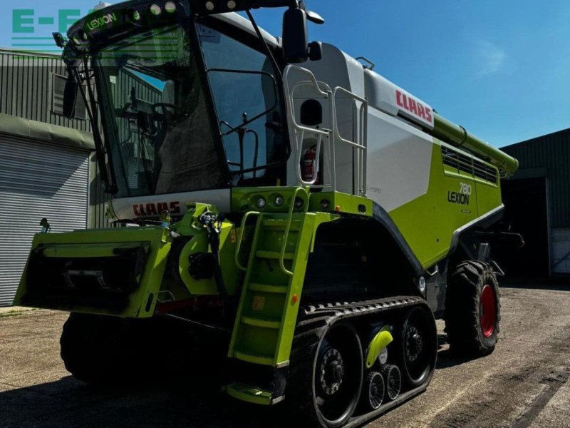 Mähdrescher du type CLAAS LEXION 780 TT, Gebrauchtmaschine en CANE END, READING (Photo 1)