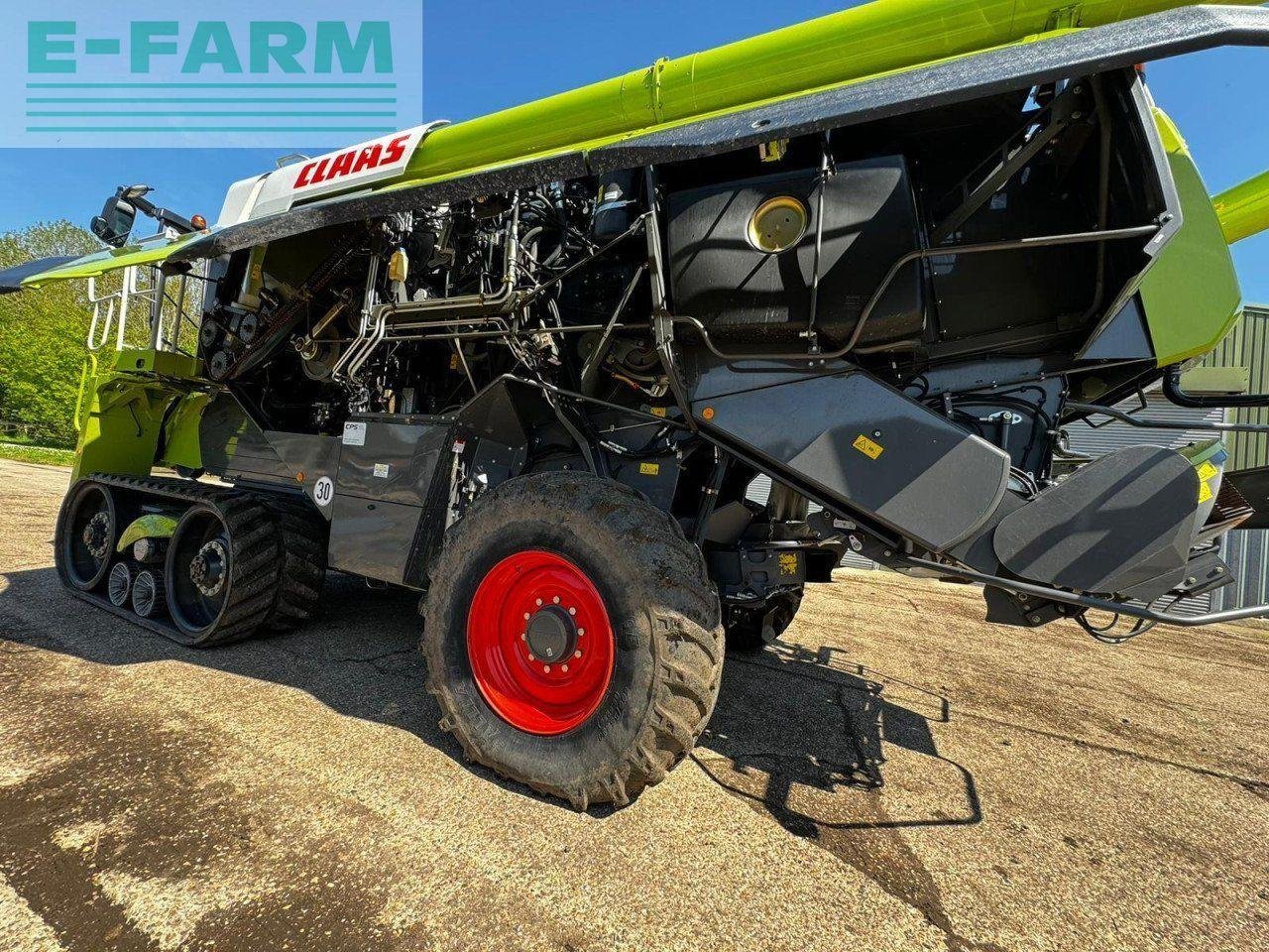 Mähdrescher tip CLAAS LEXION 780 TT, Gebrauchtmaschine in CANE END, READING (Poză 8)