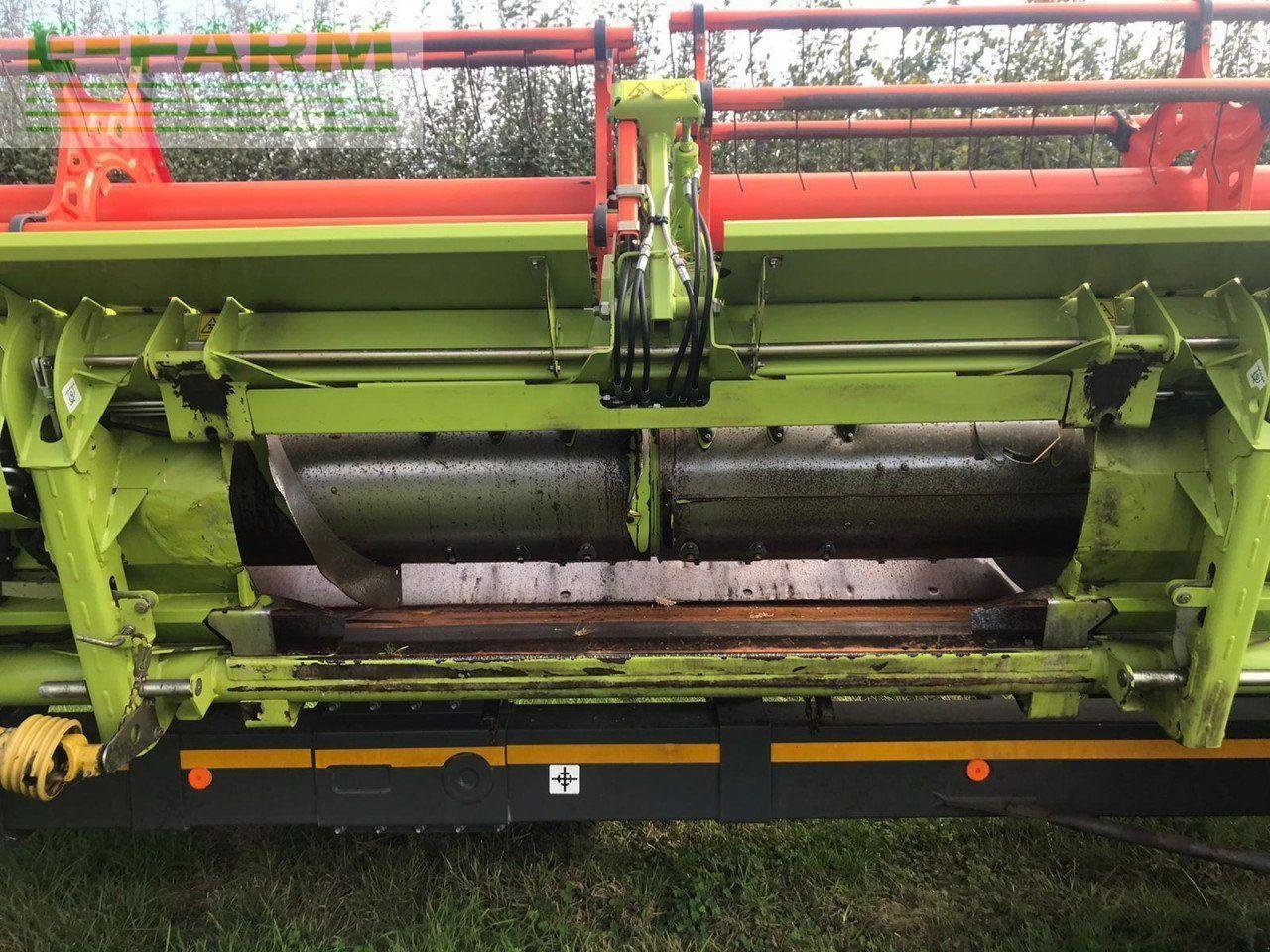 Mähdrescher tip CLAAS LEXION 780 TT, Gebrauchtmaschine in CANE END, READING (Poză 18)