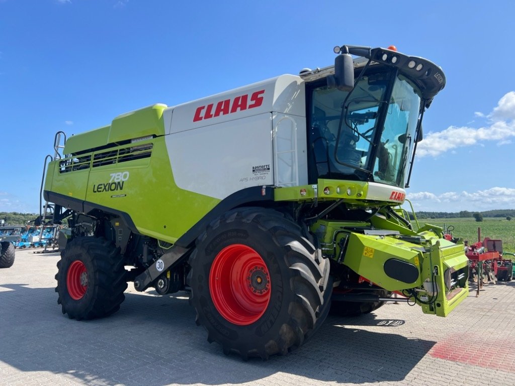 Mähdrescher του τύπου CLAAS Lexion 780, Gebrauchtmaschine σε Mern (Φωτογραφία 2)