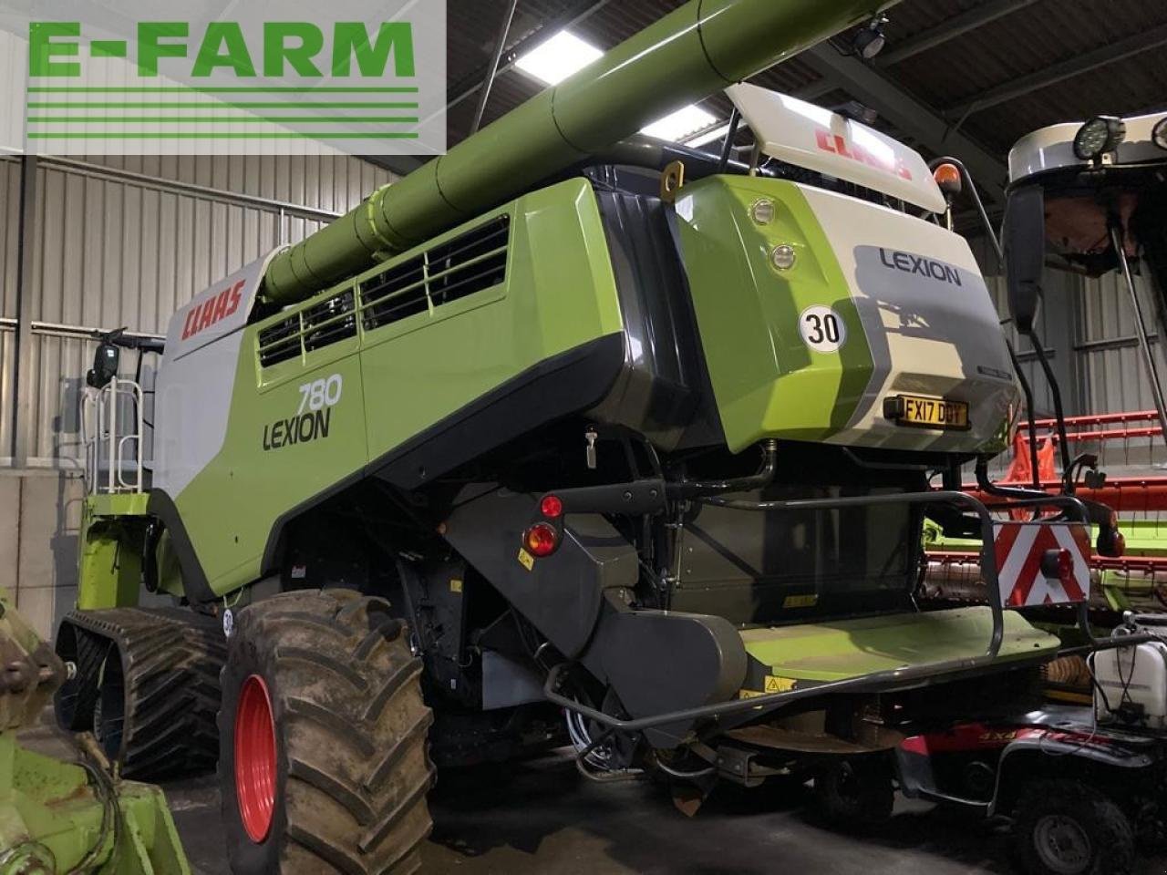 Mähdrescher van het type CLAAS LEXION 780TT, Gebrauchtmaschine in BRIGG (Foto 2)