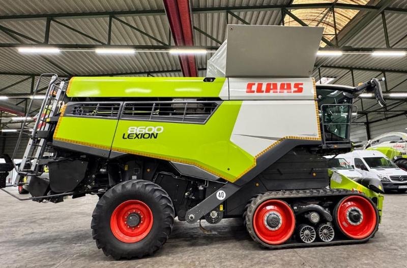 Mähdrescher du type CLAAS LEXION 8600 TERRA TRAC, Gebrauchtmaschine en Hockenheim (Photo 5)