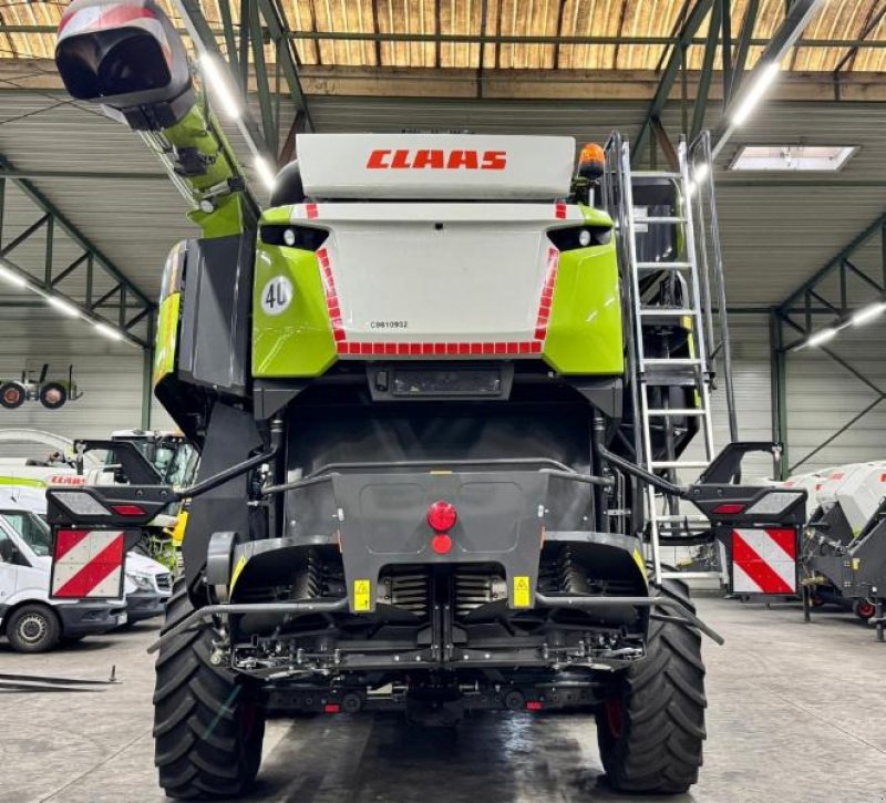 Mähdrescher du type CLAAS LEXION 8600 TERRA TRAC, Gebrauchtmaschine en Hockenheim (Photo 3)