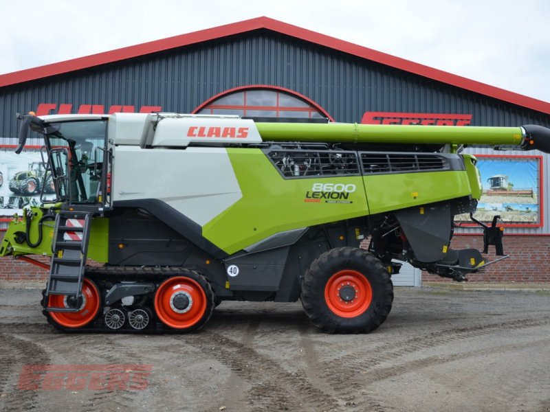 Mähdrescher van het type CLAAS LEXION 8600 TT - CEMOS AUTOMATIC, Neumaschine in Suhlendorf