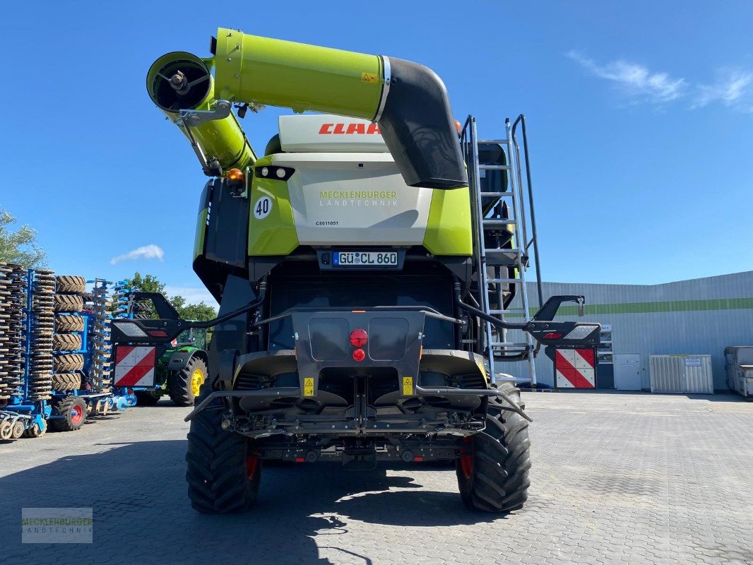 Mähdrescher van het type CLAAS Lexion 8600 TT - "DEMO 2024", Gebrauchtmaschine in Mühlengeez (Foto 4)