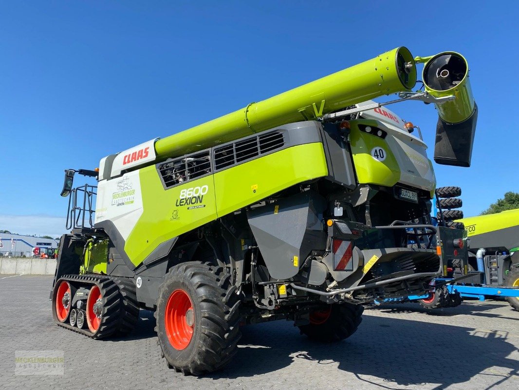 Mähdrescher typu CLAAS Lexion 8600 TT - "DEMO 2024", Gebrauchtmaschine v Mühlengeez (Obrázok 5)