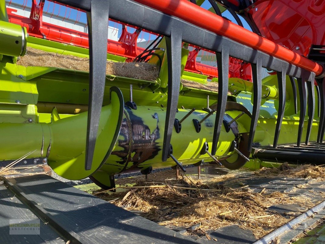 Mähdrescher of the type CLAAS Lexion 8600 TT - "DEMO 2024", Gebrauchtmaschine in Mühlengeez (Picture 20)