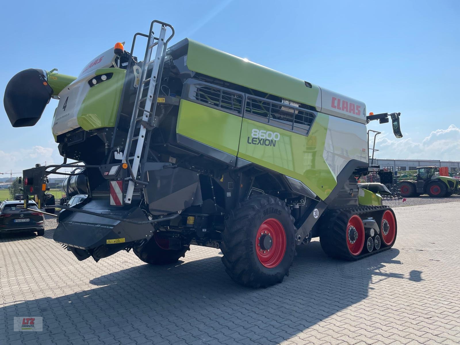 Mähdrescher des Typs CLAAS Lexion 8600 TT, Gebrauchtmaschine in Hartmannsdorf (Bild 3)