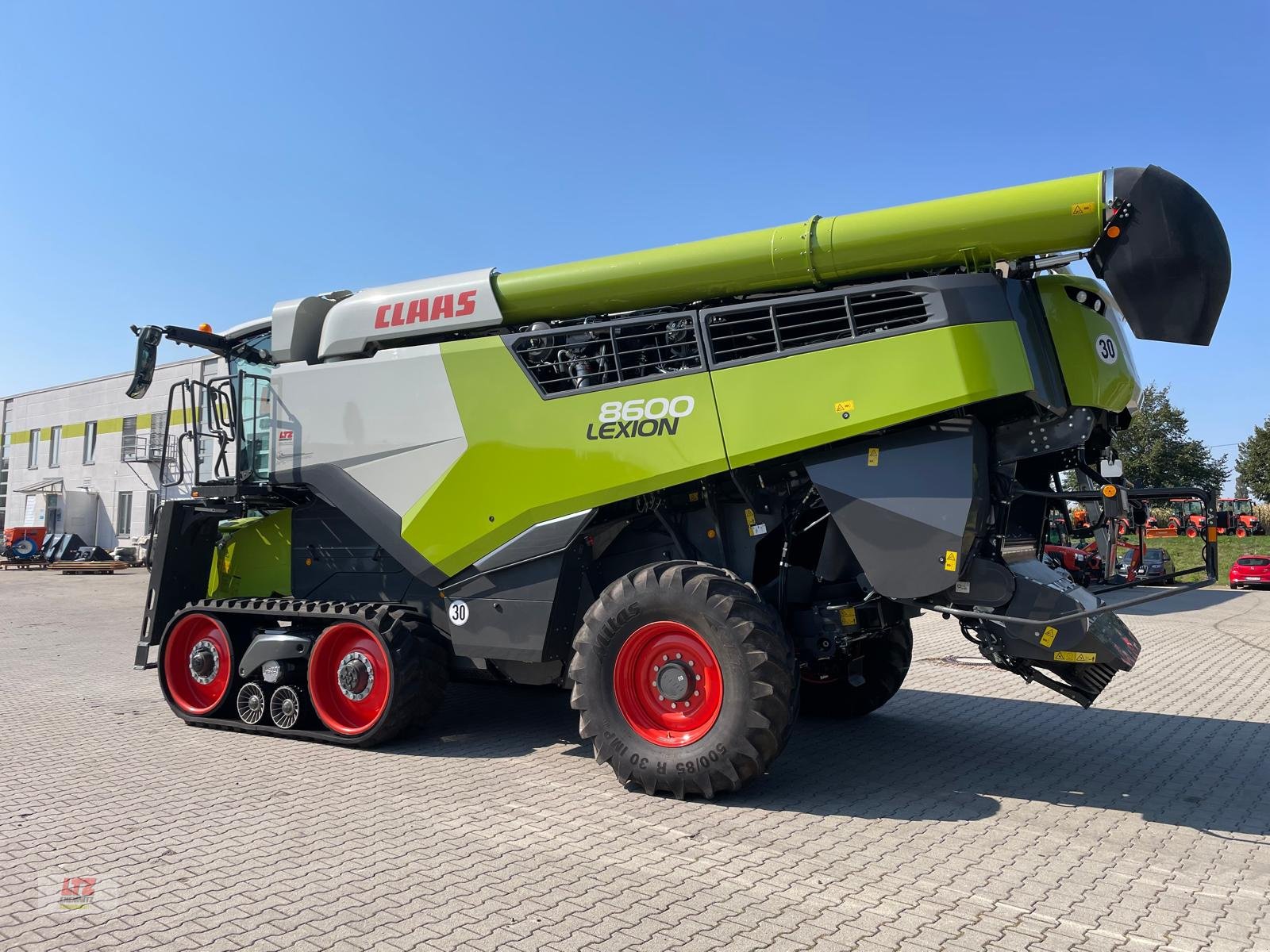 Mähdrescher of the type CLAAS Lexion 8600 TT, Gebrauchtmaschine in Hartmannsdorf (Picture 5)