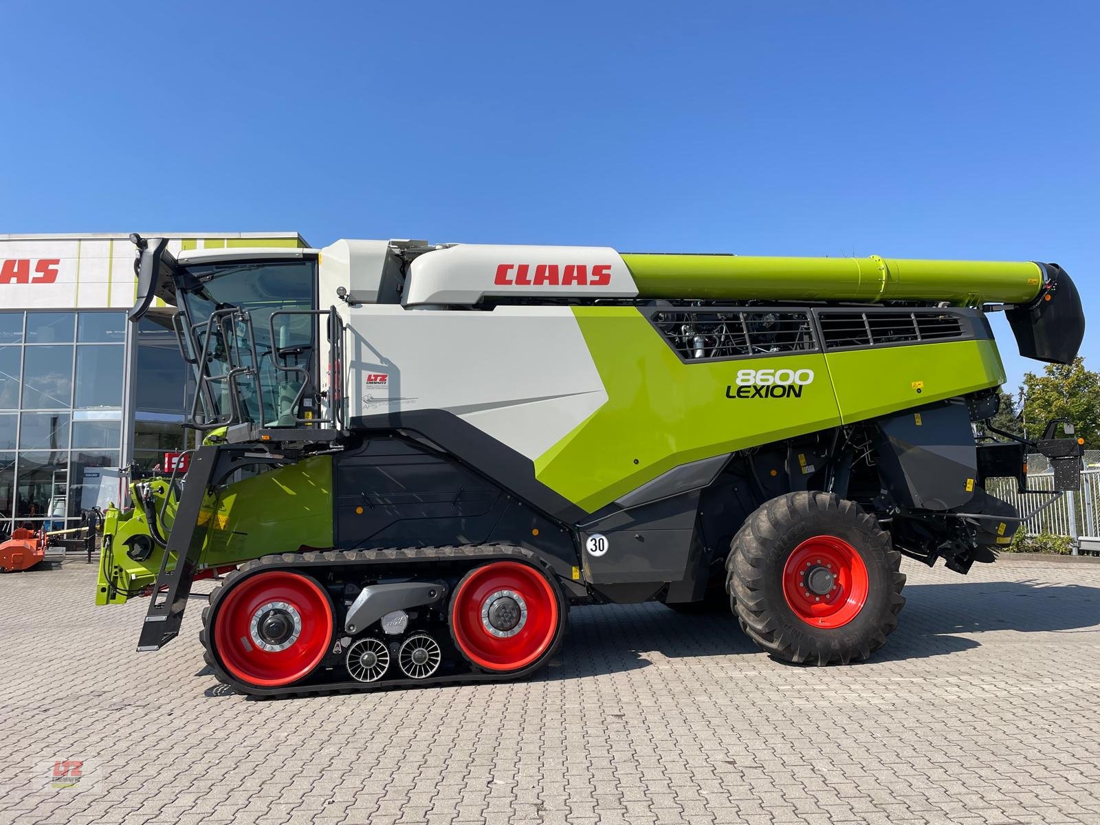 Mähdrescher van het type CLAAS Lexion 8600 TT, Gebrauchtmaschine in Hartmannsdorf (Foto 7)