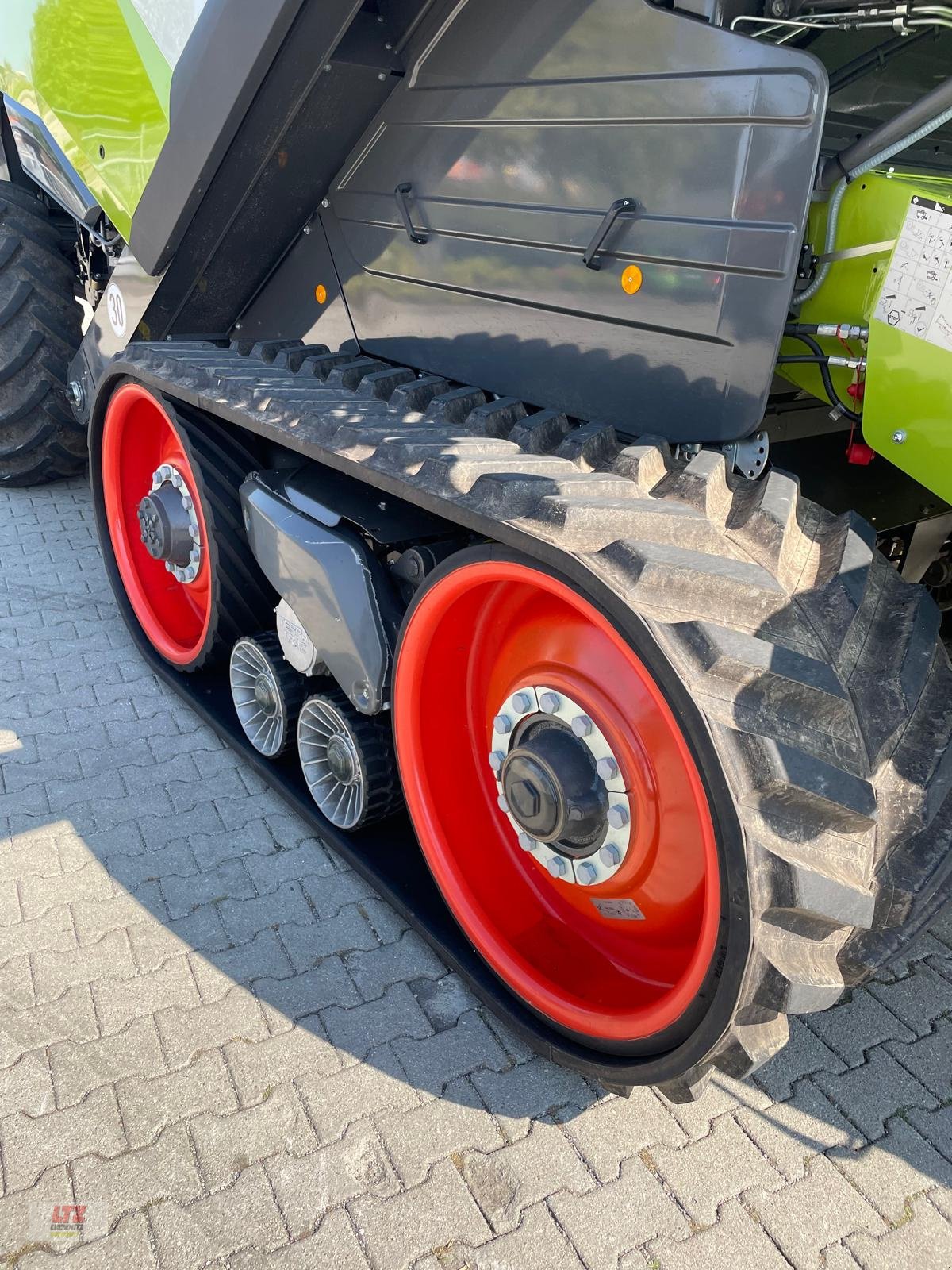 Mähdrescher van het type CLAAS Lexion 8600 TT, Gebrauchtmaschine in Hartmannsdorf (Foto 12)