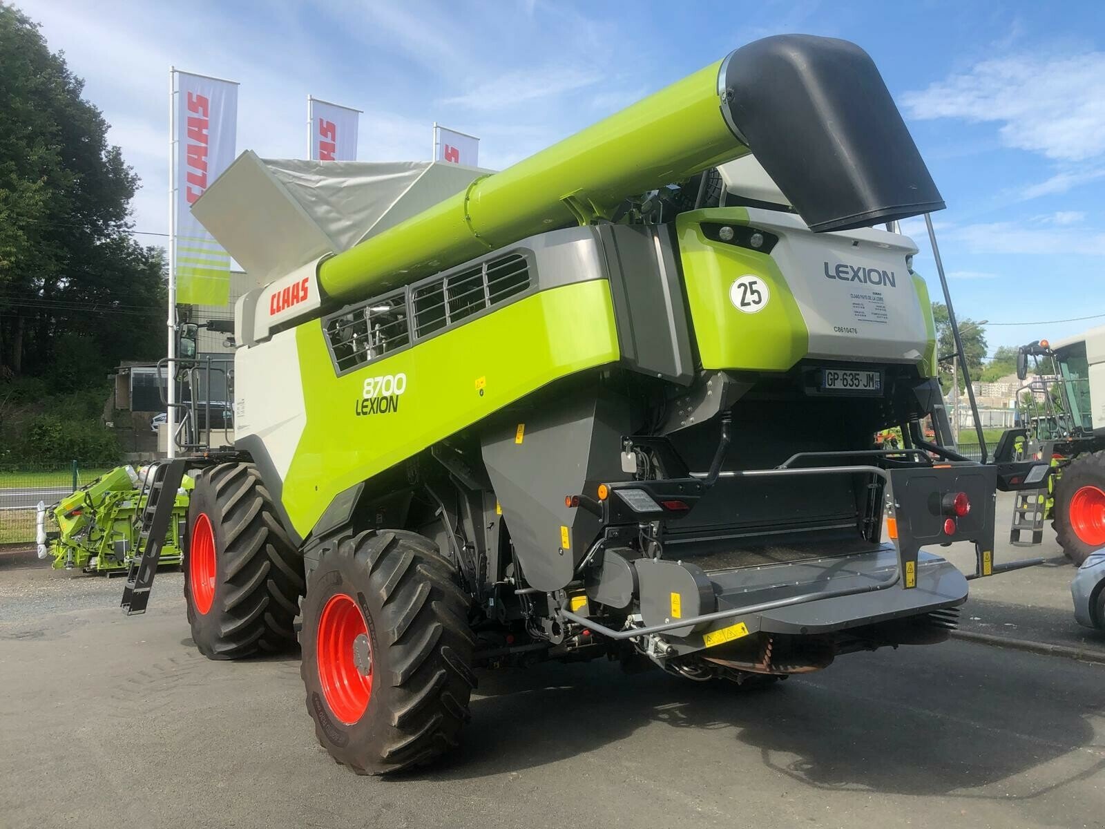 Mähdrescher Türe ait CLAAS LEXION 8700 BUSINESS, Gebrauchtmaschine içinde ST CLEMENT DE LA PLACE (resim 3)