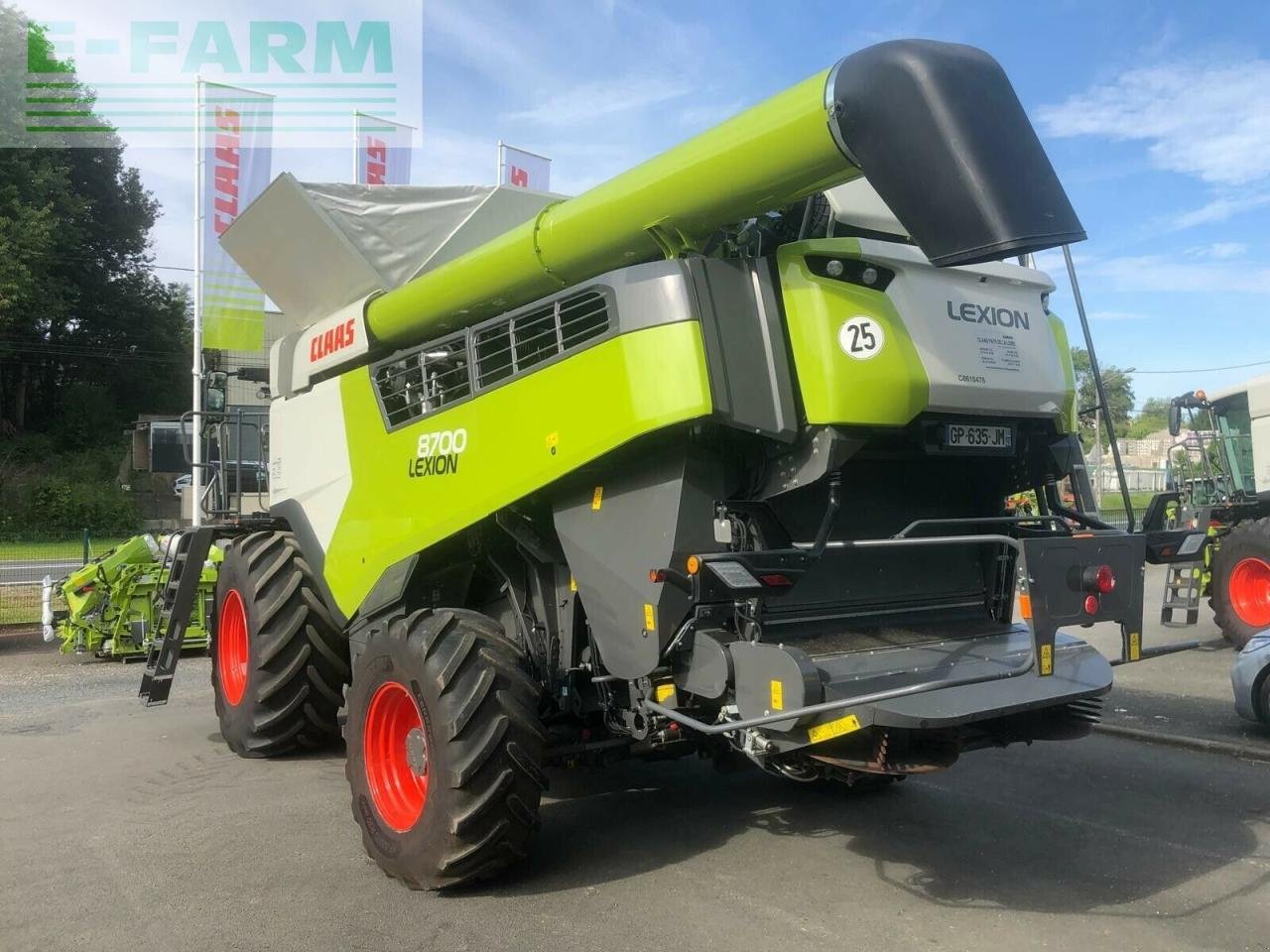 Mähdrescher of the type CLAAS lexion 8700 (c86/235), Gebrauchtmaschine in ARNAGE (Picture 3)