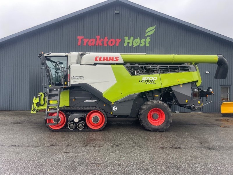 Mähdrescher of the type CLAAS Lexion 8700 Terra Trac, Gebrauchtmaschine in Kolding (Picture 1)