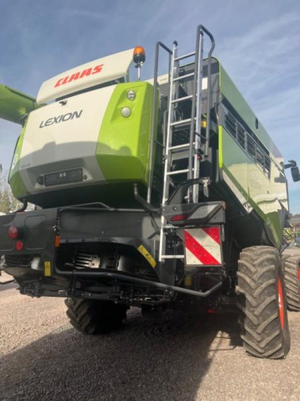 Mähdrescher des Typs CLAAS LEXION 8700 TERRA TRAC, Gebrauchtmaschine in Landsberg (Bild 4)