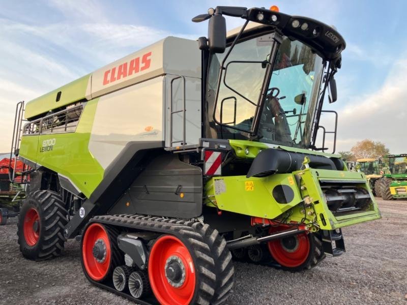 Mähdrescher of the type CLAAS LEXION 8700 TERRA TRAC, Gebrauchtmaschine in Landsberg (Picture 1)