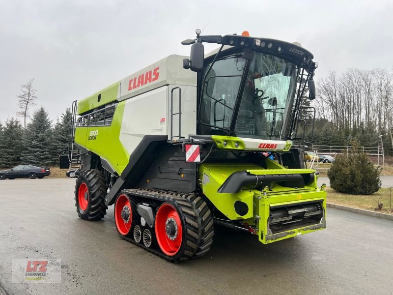 Mähdrescher of the type CLAAS LEXION 8700 TERRA TRAC, Neumaschine in Plauen-Oberlosa (Picture 1)