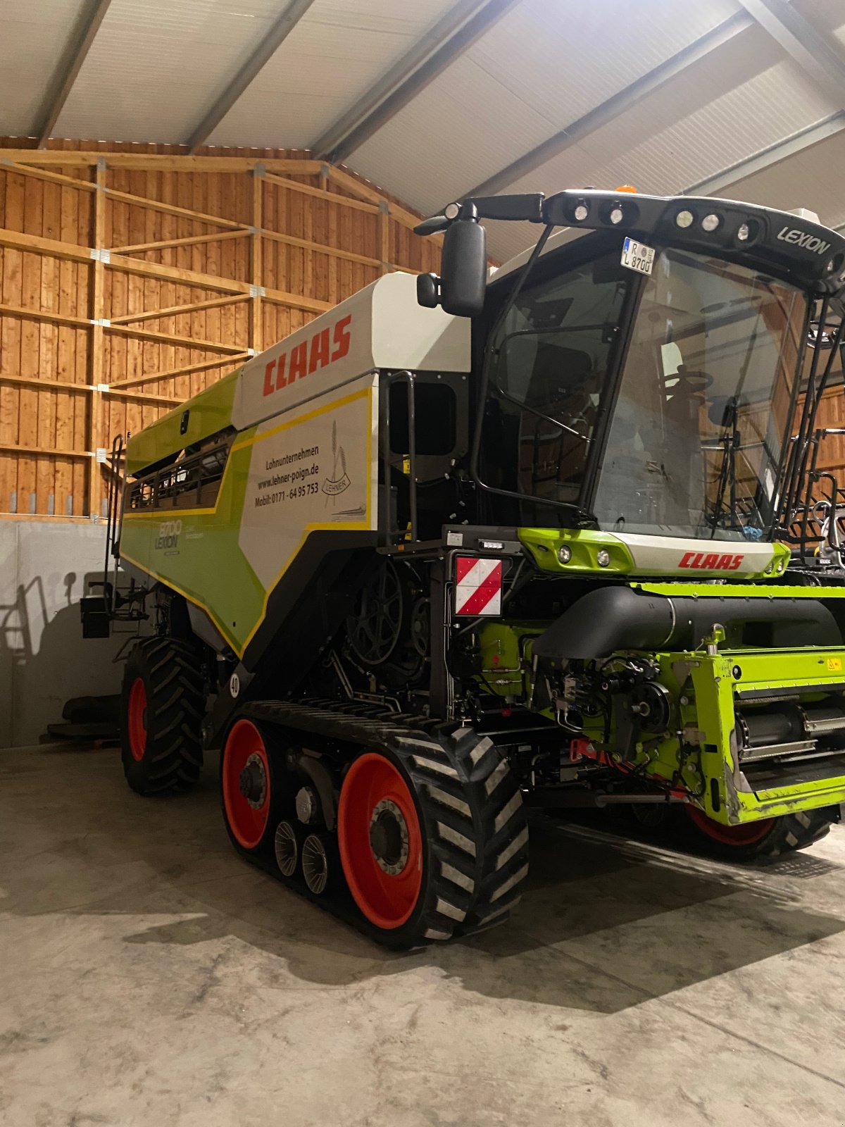 Mähdrescher типа CLAAS Lexion 8700 Terra Trac, Gebrauchtmaschine в Poign (Фотография 3)