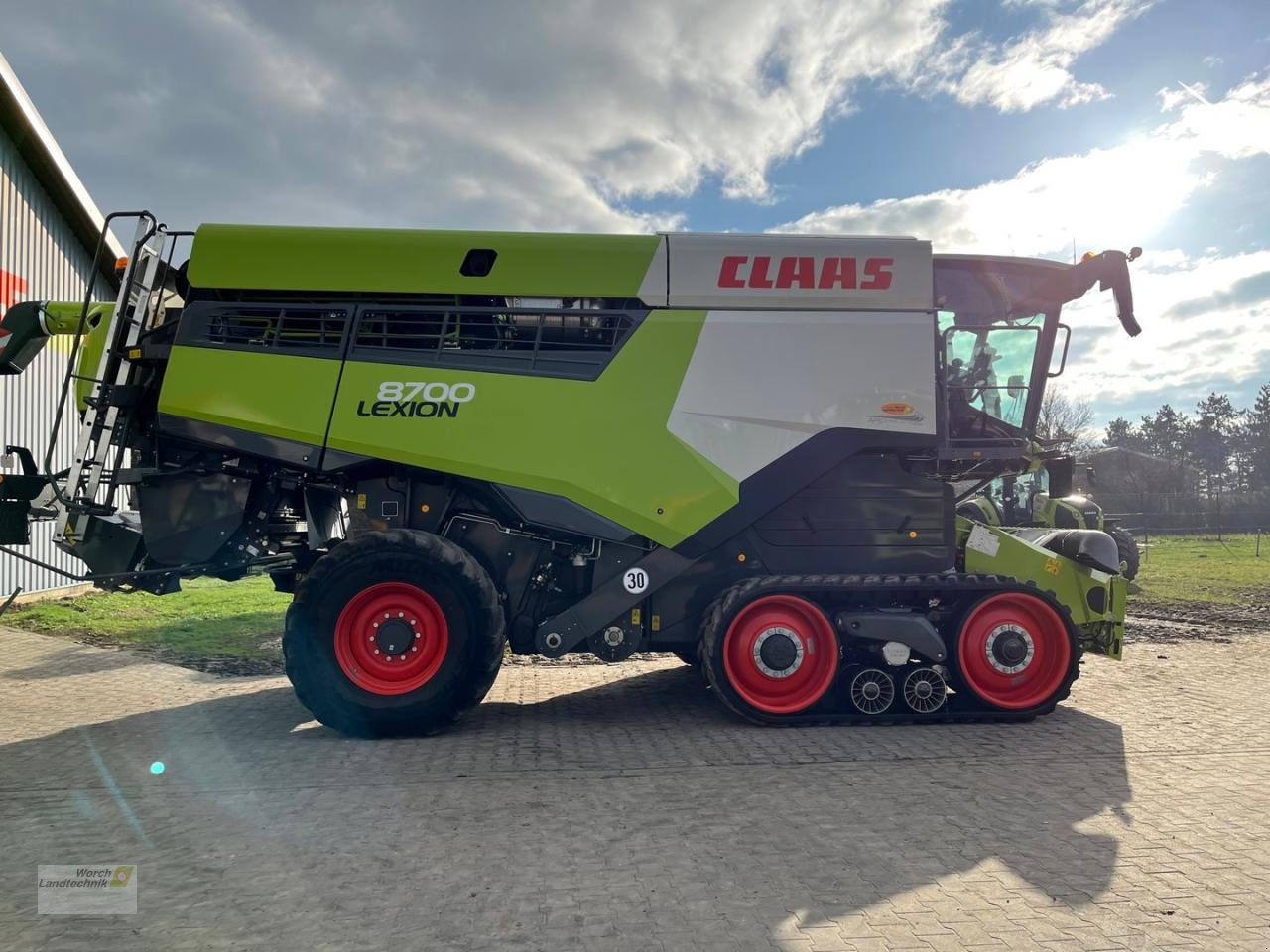 Mähdrescher typu CLAAS Lexion 8700 TT CEMOS Automatic+V1230, Gebrauchtmaschine w Schora (Zdjęcie 4)