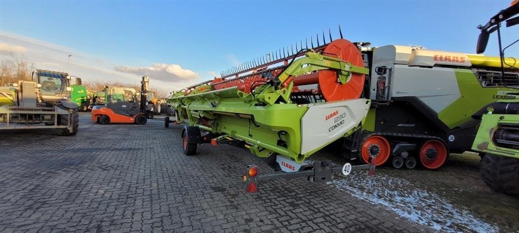 Mähdrescher του τύπου CLAAS LEXION 8700 TT Incl. Convio 1230 sejl skærebord og vogn. GPS klar. Ring til Ulrik på 40255544. Jeg snakker Jysk, tysk og engelsk., Gebrauchtmaschine σε Kolding (Φωτογραφία 7)