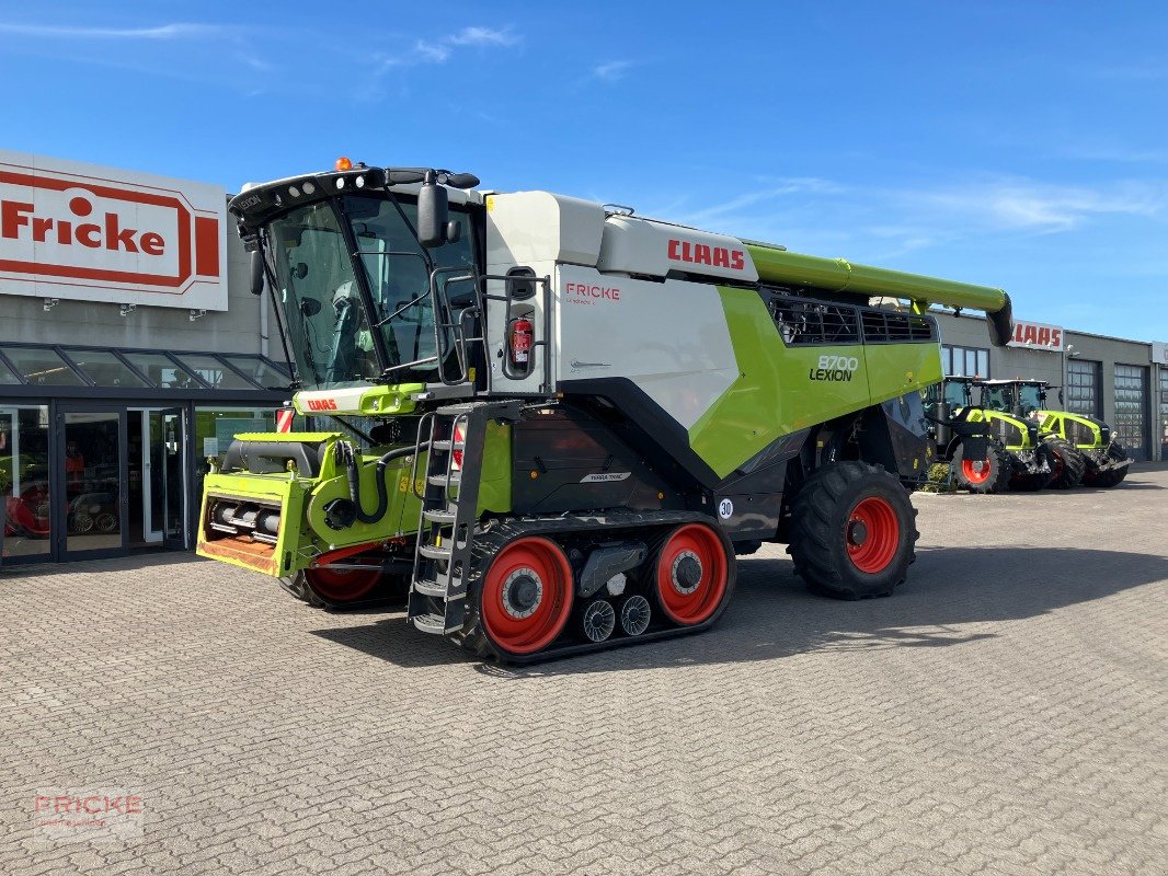 Mähdrescher des Typs CLAAS Lexion 8700 TT *Vario 1230*, Gebrauchtmaschine in Demmin (Bild 1)