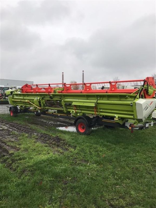 Mähdrescher van het type CLAAS Lexion 8700 TT, Gebrauchtmaschine in Grimma (Foto 20)