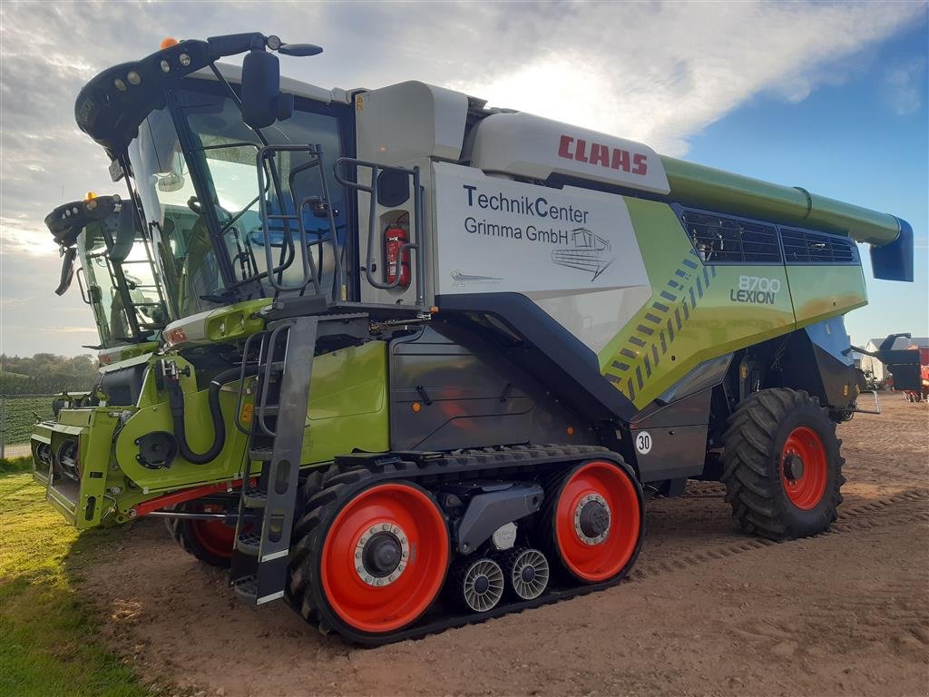 Mähdrescher du type CLAAS Lexion 8700 TT, Gebrauchtmaschine en Grimma (Photo 1)