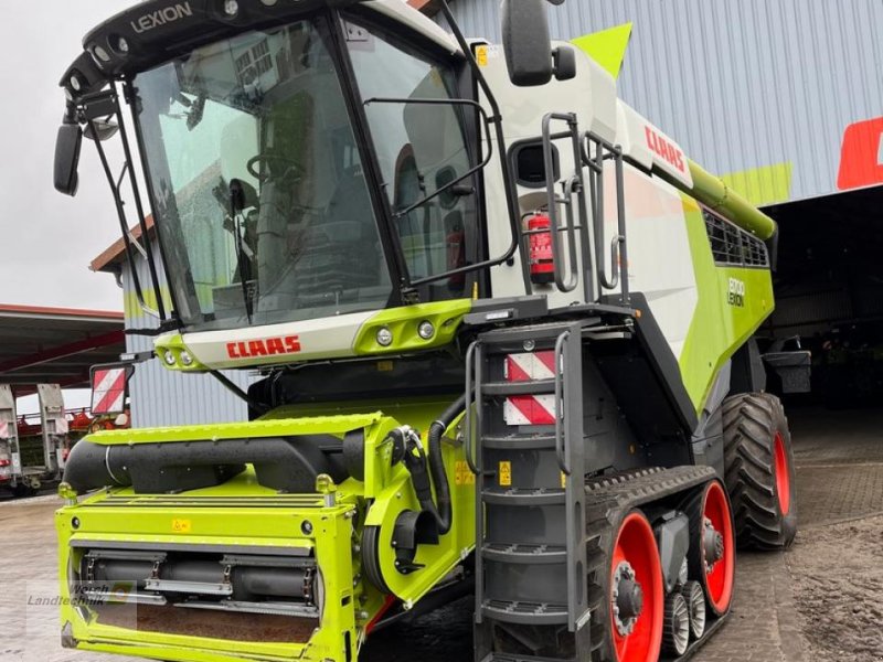 Mähdrescher des Typs CLAAS Lexion 8700 TT, Gebrauchtmaschine in Schora (Bild 1)