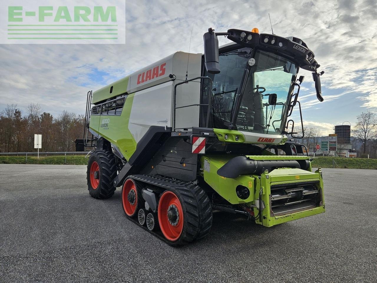 Mähdrescher типа CLAAS lexion 8700tt 4wd cemos automatic, Gebrauchtmaschine в ILZ (Фотография 2)