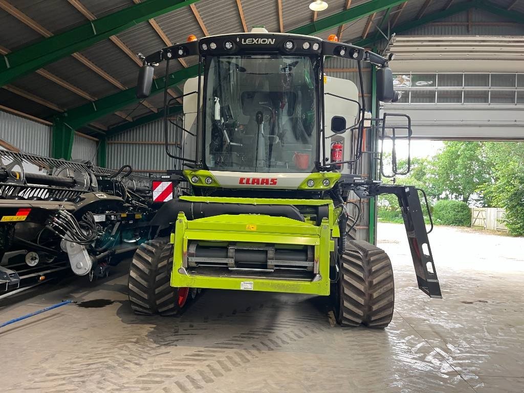 Mähdrescher van het type CLAAS Lexion 8800 TT, Gebrauchtmaschine in Ringe (Foto 3)