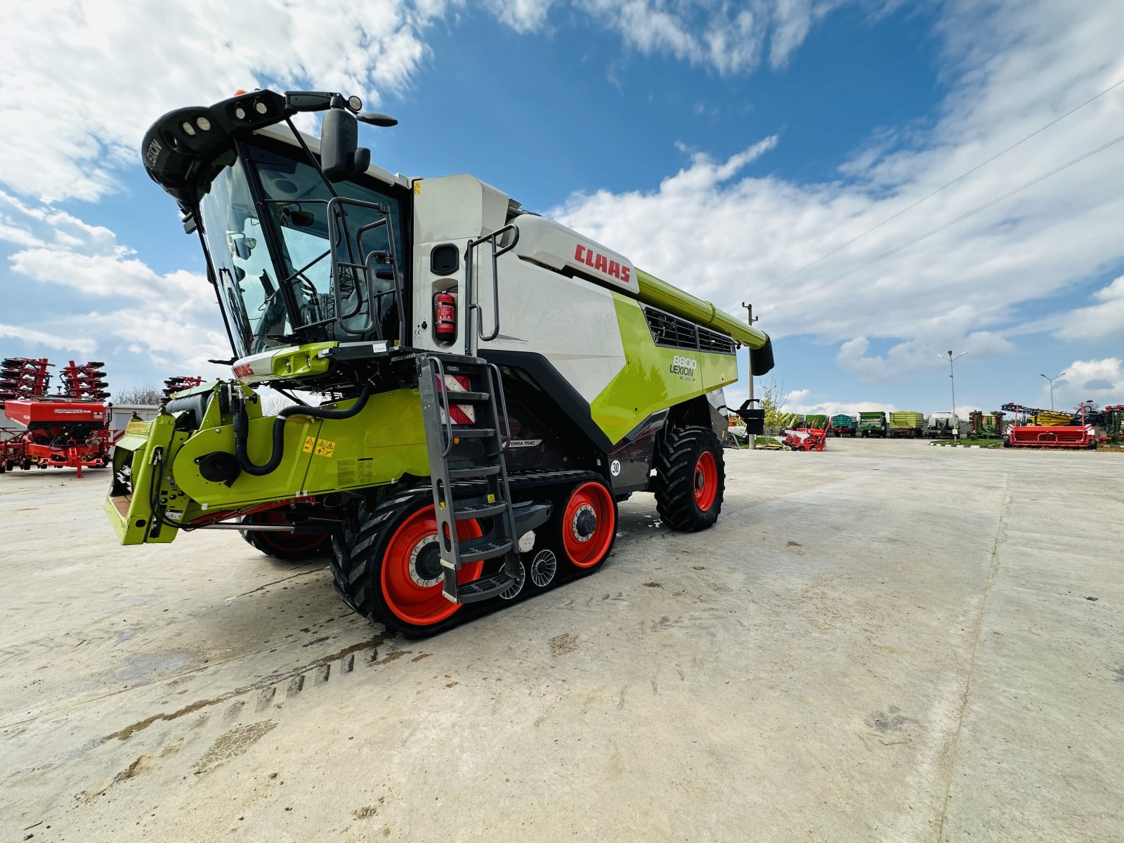 Mähdrescher Türe ait CLAAS Lexion 8800 TT, Gebrauchtmaschine içinde Dolna Oriahovica (resim 4)