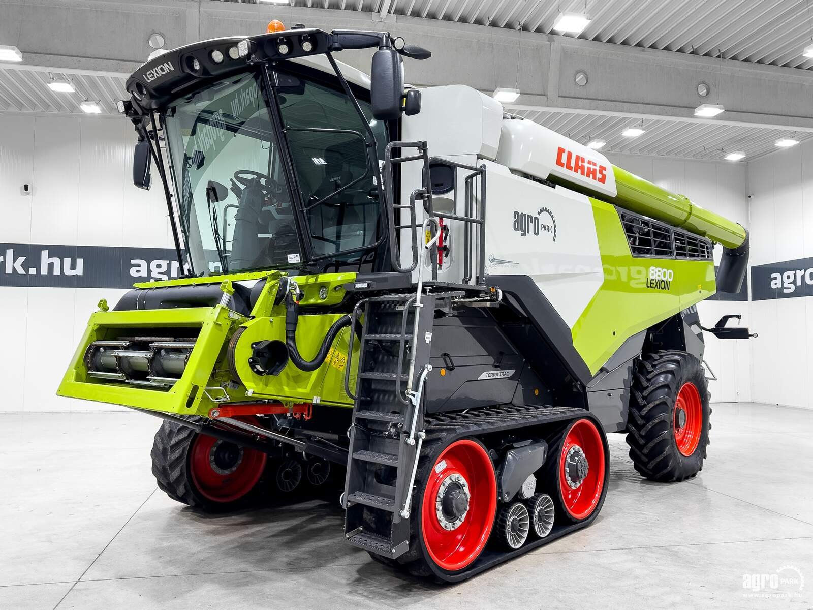 Mähdrescher Türe ait CLAAS Lexion 8800TT APS, Gebrauchtmaschine içinde Csengele (resim 2)