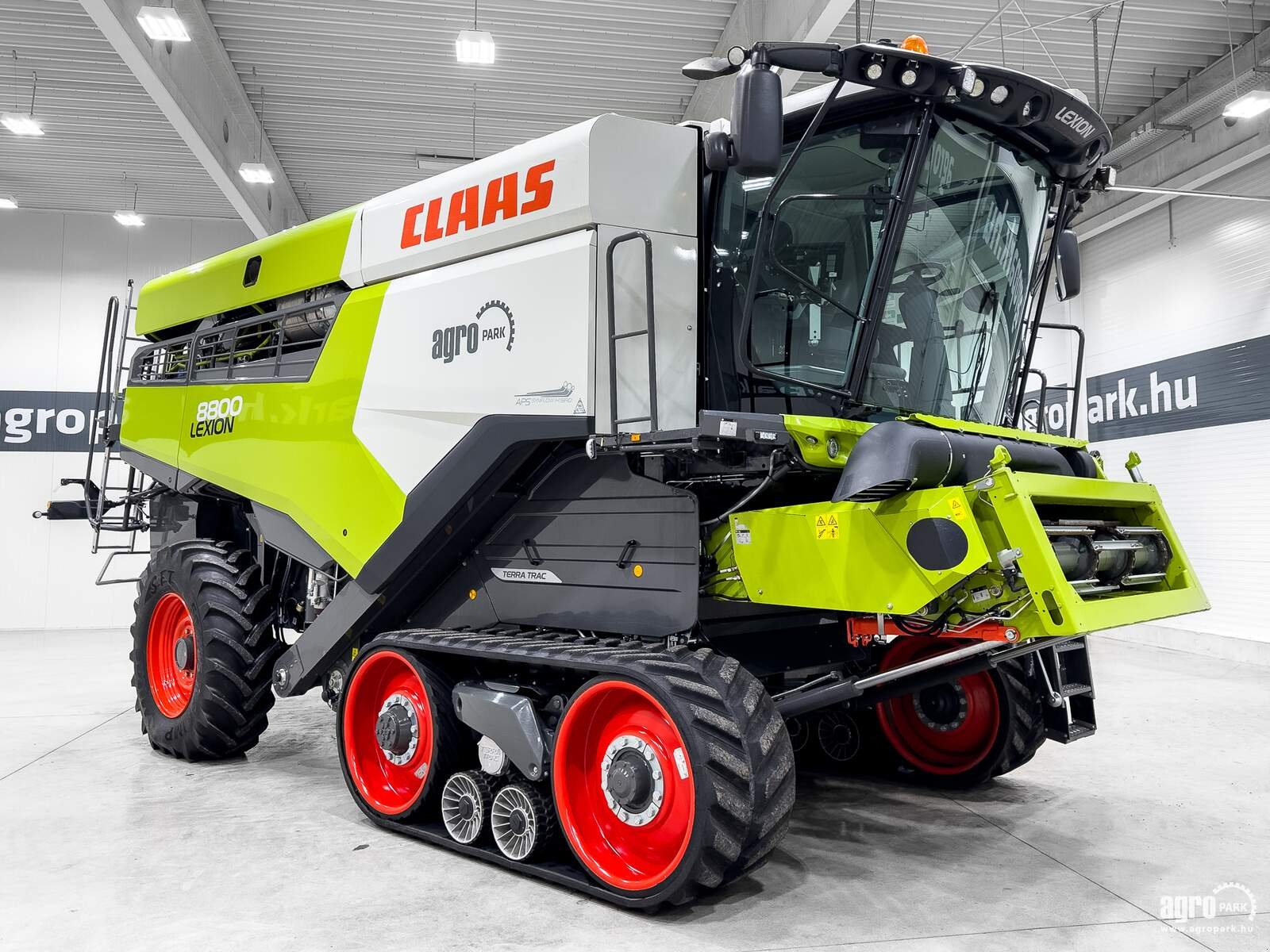 Mähdrescher Türe ait CLAAS Lexion 8800TT APS, Gebrauchtmaschine içinde Csengele (resim 3)