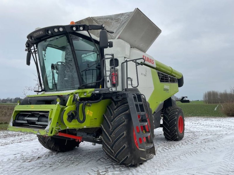 Mähdrescher типа CLAAS LEXION 8900 - 4WD, Gebrauchtmaschine в Mern